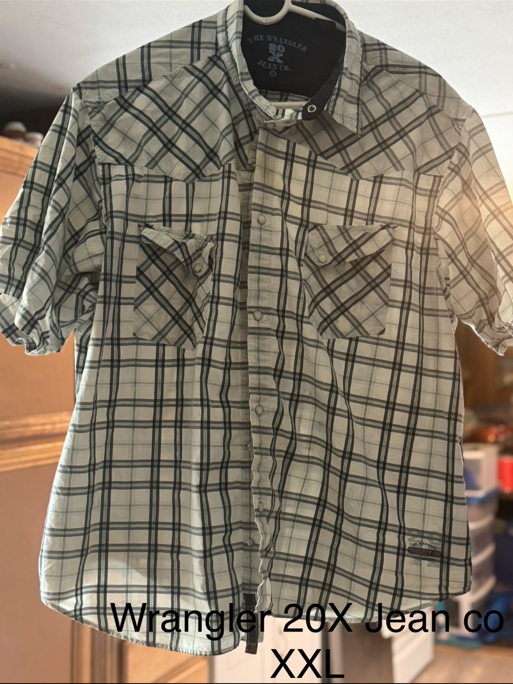 Wrangler Men's Plaid Short Sleeve Button-Down Shirt - Cream with Black and Gray